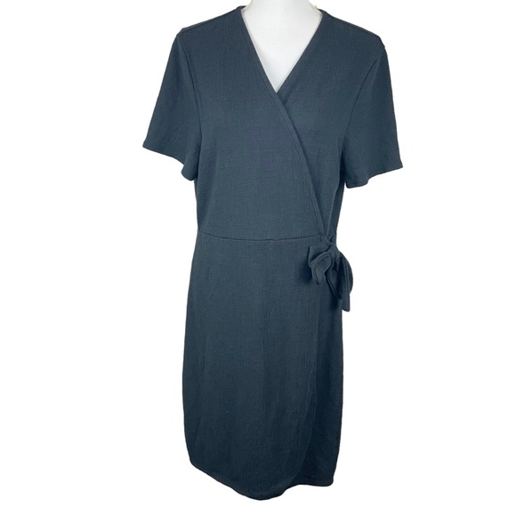 J. Crew Factory Textured Knit Wrap Dress Black XL AL924 Short Sleeves V-neck - Picture 2 of 9